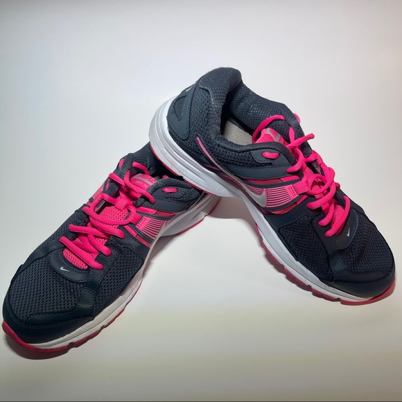 Nike Dart 10 Women’s Sz 10 Gray & Pink Shoes - Picture 7 of 9